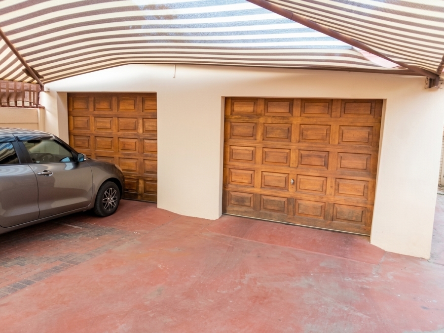 3 Bedroom Property for Sale in Geelhoutpark North West